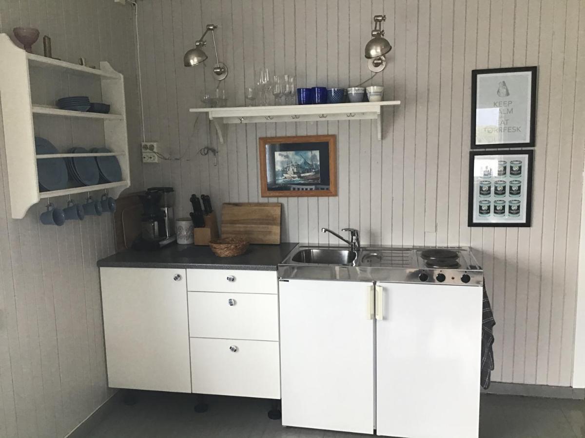 Ferienwohnung Laukvika Rorbuer Exterior foto